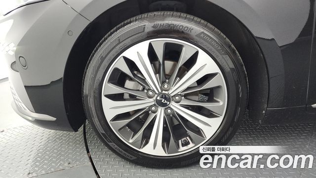 Kia K8 из Кореи Encar