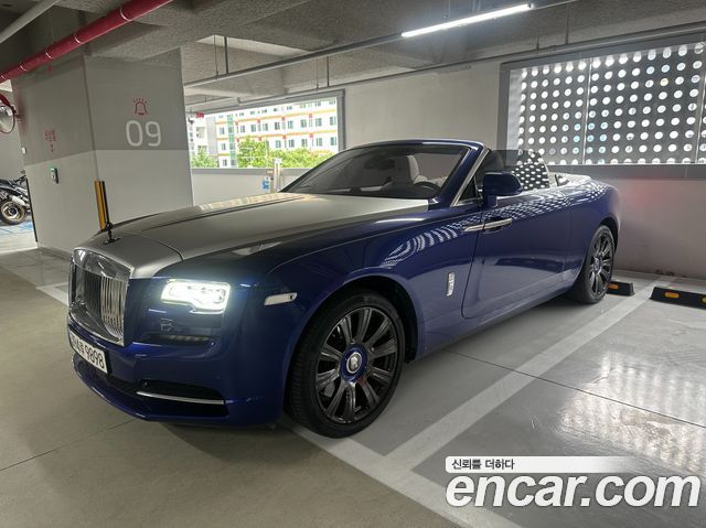 Rolls-Royce Dawn 6.6 V12 — пробег 66 000 км — фото 2 из 5