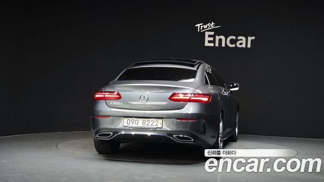 Mercedes-Benz E-Class из Кореи Encar