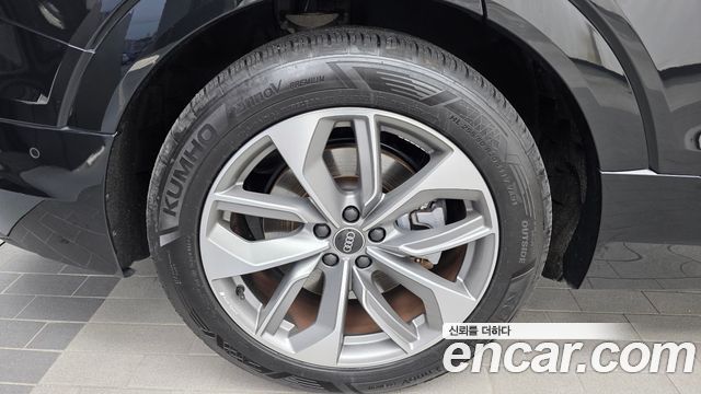 Audi e-tron из Кореи Encar