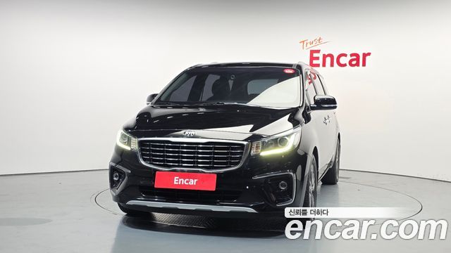 Kia Carnival 9-Seater Luxury — пробег 155 033 км — фото 3 из 5