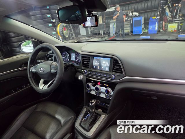Hyundai AVANTE из Кореи Encar