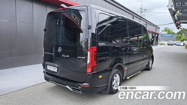 Mercedes-Benz Sprinter 3.0 Diesel W907 — пробег 35 082 км — фото 2 из 5