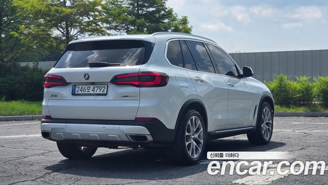 BMW X5 xDrive 30d xLine — пробег 68 334 км — фото 2 из 5
