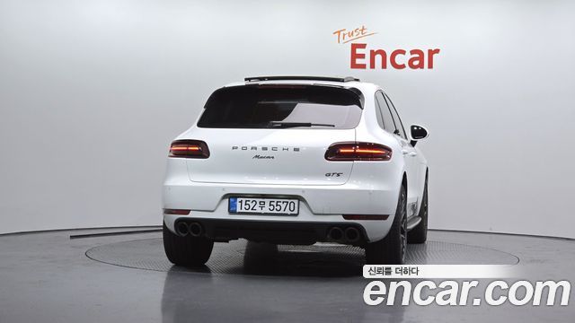 Porsche Macan из Кореи Encar