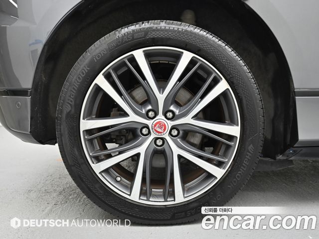 Jaguar I-PACE EV400 First Edition — пробег 67 424 км
