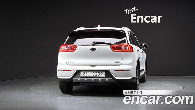 Kia Niro из Кореи Encar