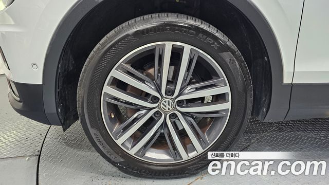 Volkswagen Tiguan 2.0 TDI Prestige — пробег 67 713 км — фото 5 из 5