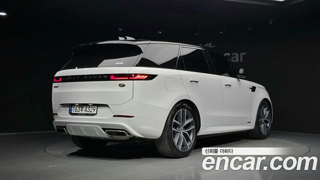 Land Rover Range Rover Sport P360 Autobiography — пробег 44 237 км — фото 2 из 5