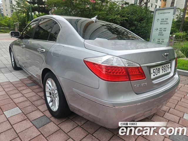 Hyundai Genesis из Кореи Encar