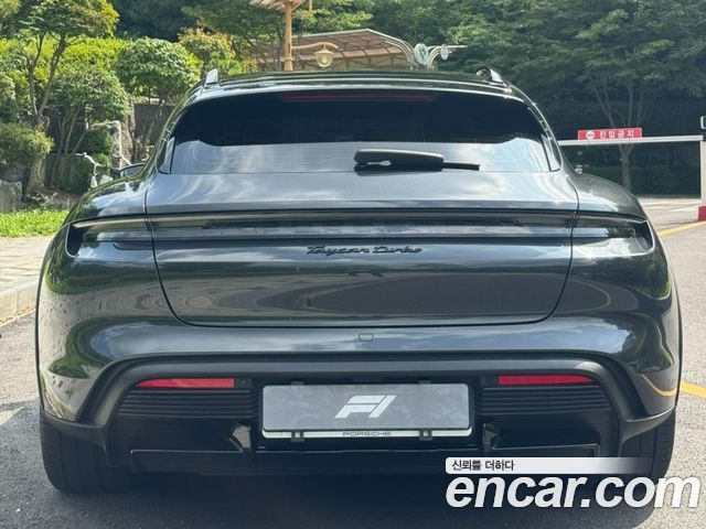 Porsche Taycan из Кореи Encar