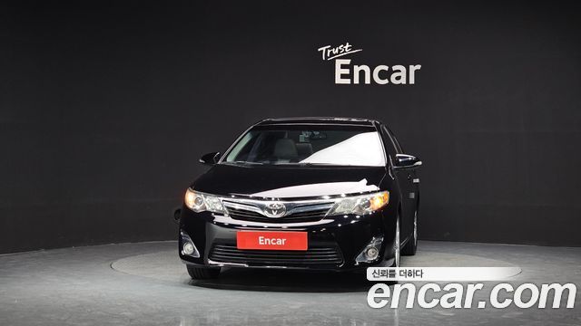 Toyota Camry 2.5 XLE — пробег 130 168 км — фото 3 из 5