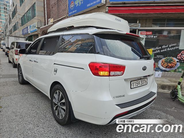 Kia Carnival из Кореи Encar