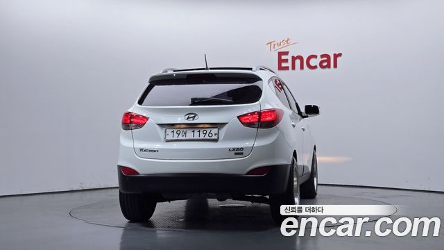 Hyundai Tucson Diesel 2WD LX20 Premier — пробег 175 466 км — фото 4 из 5