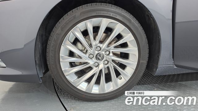 Lexus ES из Кореи Encar