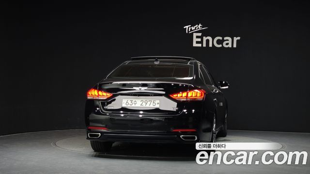 Hyundai Genesis из Кореи Encar