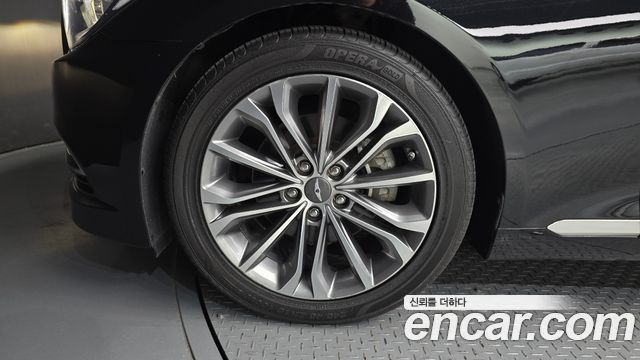 Hyundai Genesis из Кореи Encar