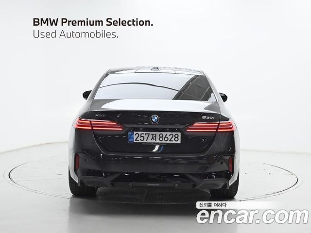 BMW 5-Series 530i xDrive M Sport — пробег 22 346 км — фото 4 из 5