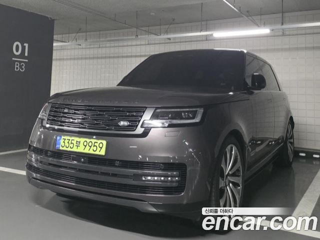 Land Rover Range Rover P530 Autobiography Long Wheel Base — пробег 35 000 км — фото 1 из 5