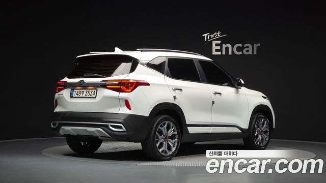 Kia Seltos из Кореи Encar