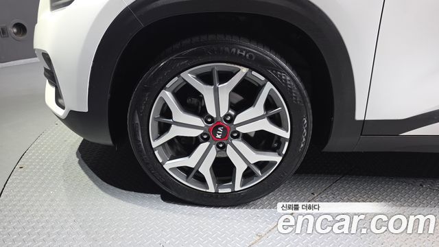 Kia Seltos из Кореи Encar