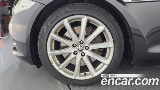 Jaguar XJ 3.0D Premium Luxury LWB X351 — пробег 230 137 км