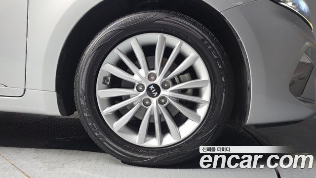 Kia K7 из Кореи Encar