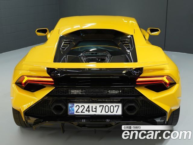 Lamborghini Huracan LP640-2 Tecnica — пробег 2500 км