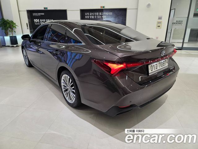 Toyota Avalon 2.5 Hybrid — пробег 40 492 км