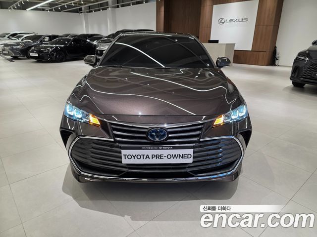 Toyota Avalon 2.5 Hybrid — пробег 40 492 км