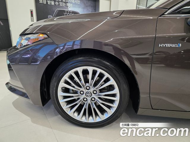 Toyota Avalon 2.5 Hybrid — пробег 40 492 км
