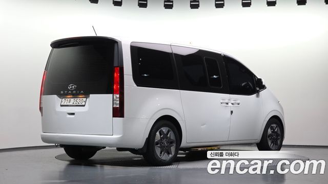 Hyundai Staria из Кореи Encar
