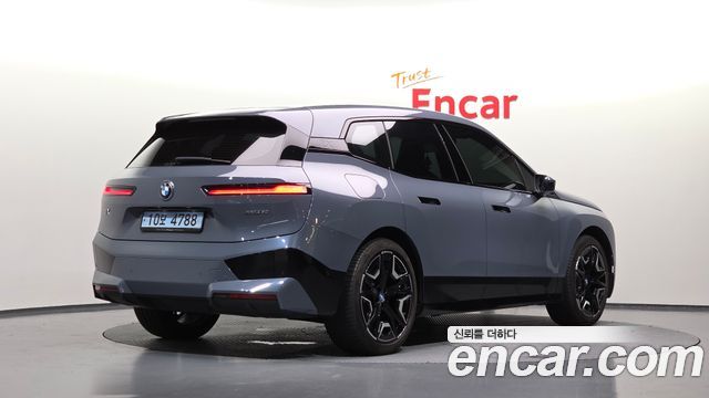 BMW iX из Кореи Encar