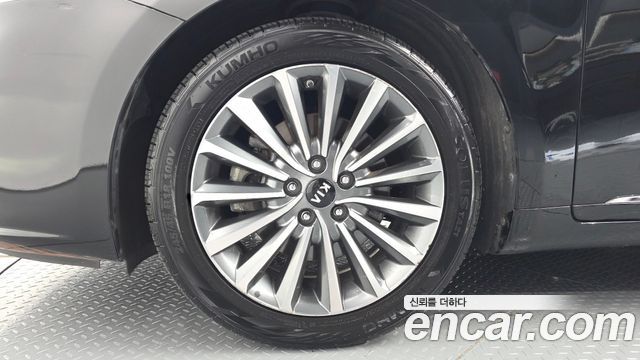 Kia K7 из Кореи Encar