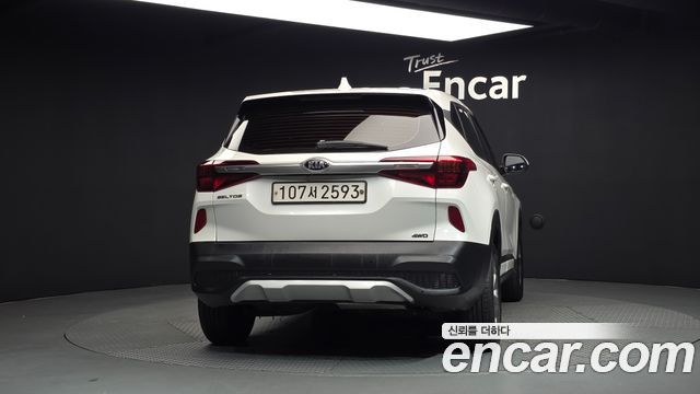 Kia Seltos из Кореи Encar