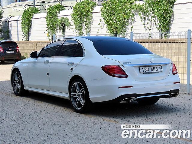 Mercedes-Benz E-Class из Кореи Encar