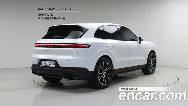 Porsche Cayenne 3.0 S E-Hybrid — пробег 11 642 км — фото 2 из 5