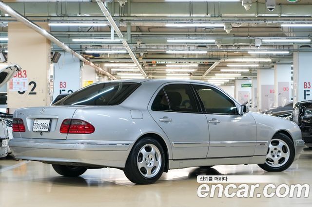 Mercedes-Benz E-Class из Кореи Encar