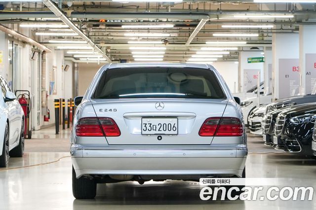 Mercedes-Benz E-Class из Кореи Encar