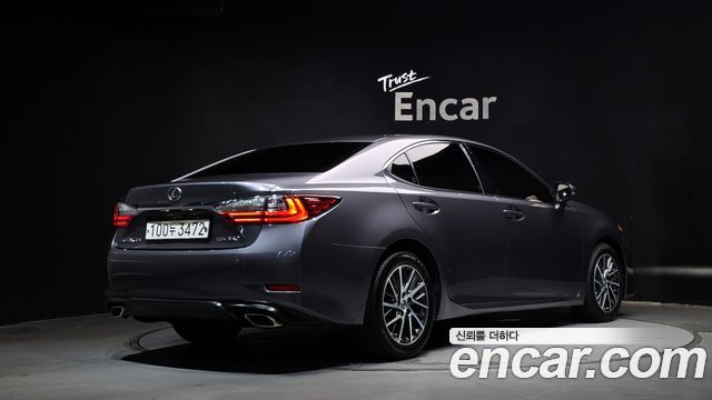 Lexus ES из Кореи Encar