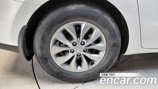 Kia Carnival 11-Seater Deluxe — пробег 107 998 км — фото 5 из 5