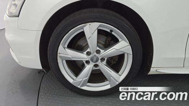 Audi A4 из Кореи Encar
