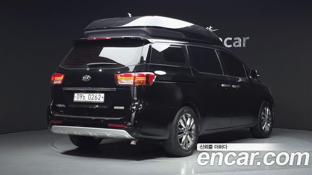 Kia Carnival 9-seater Hi-Limousine Prestige — пробег 117 594 км — фото 2 из 5