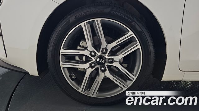 Kia K3 из Кореи Encar