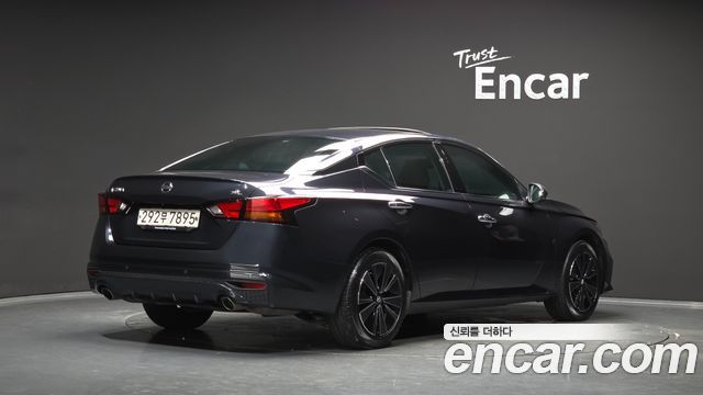 Nissan Altima 2.5 Special Edition — пробег 120 256 км