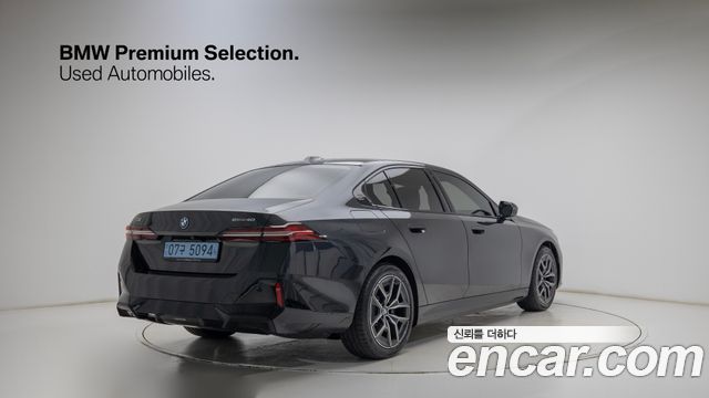 BMW i5 eDrive 40 M Sport — пробег 6 000 км — фото 2 из 5