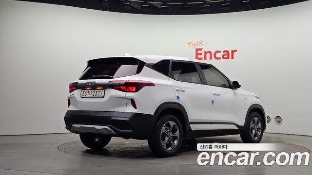 Kia Seltos из Кореи Encar