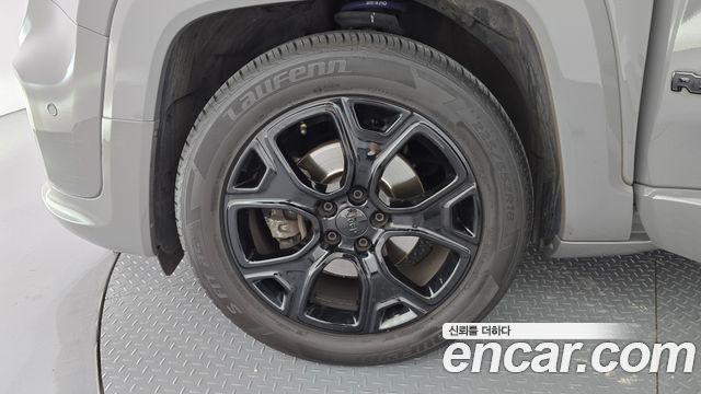 Jeep Renegade 2.4 Limited AWD 2019 — пробег 62 850 км