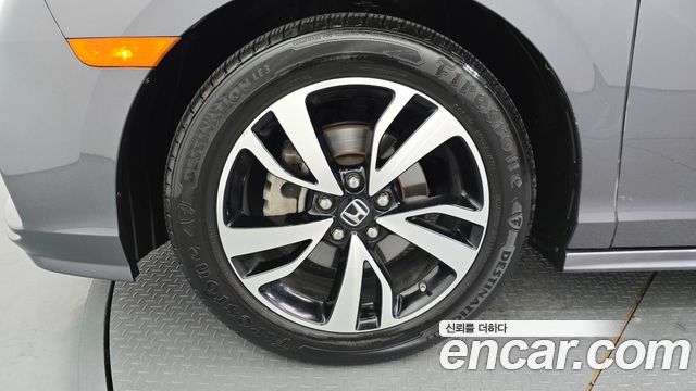 Honda Odyssey 3.5 5th 2020 — пробег 130 615 км