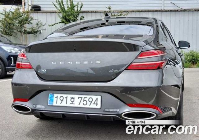 Genesis G70 Gasoline 2.5T 4WD — пробег 32584 км